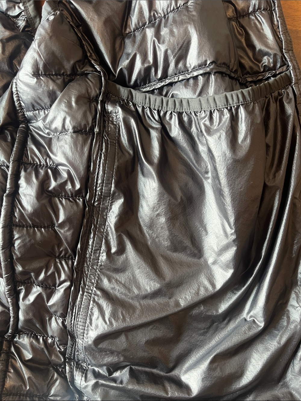 Patagonia Men’s Black Quilted Puffer Jacket Vest - Picture 4 of 9
